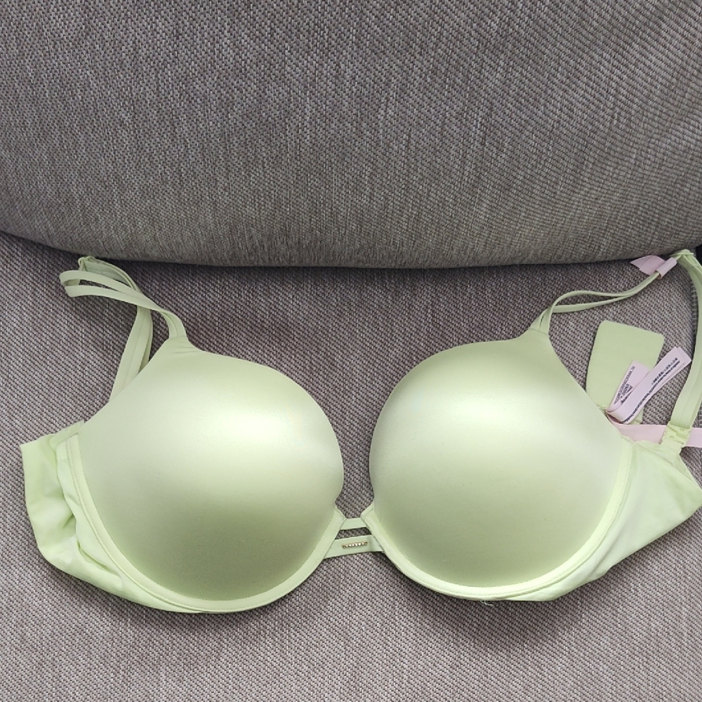 Very Sexy Push Up (Older Style) 36ddd